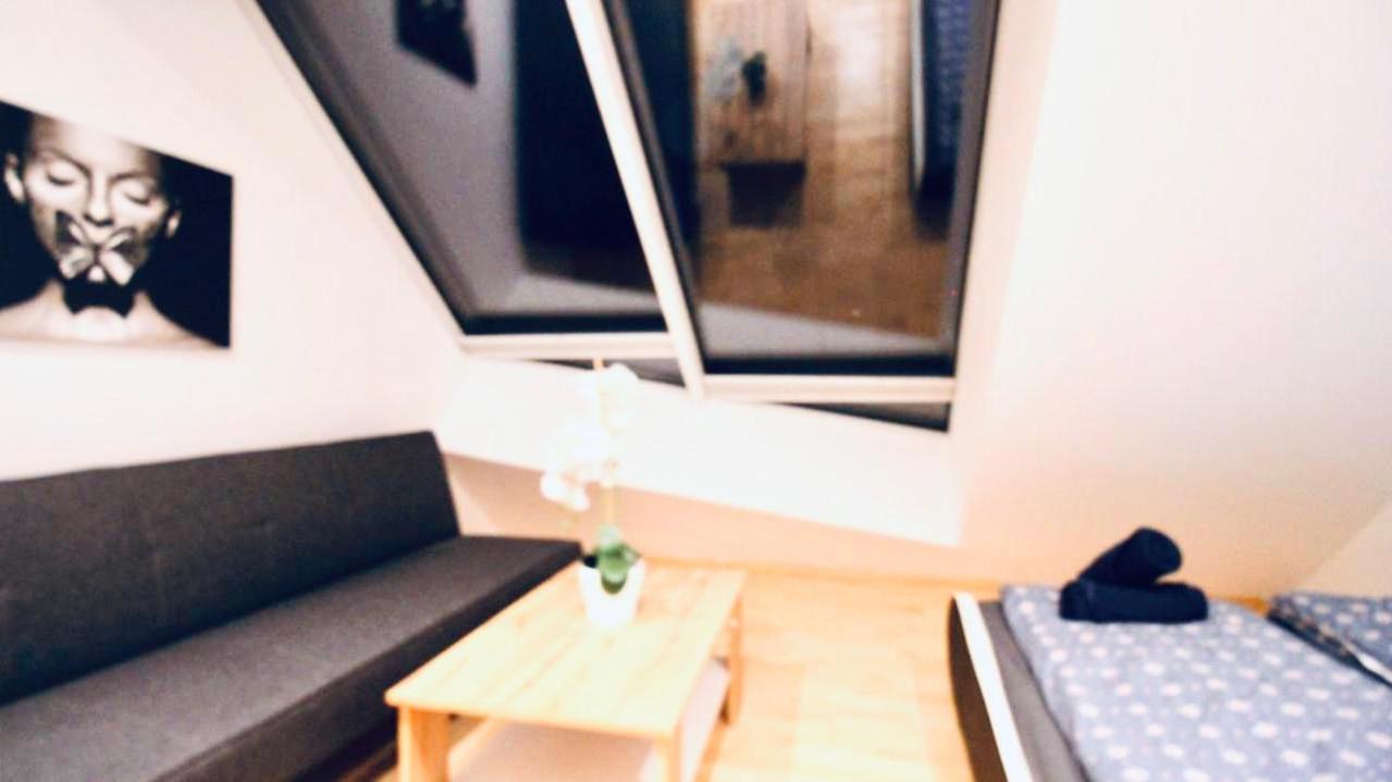 6 Min To Amusement Park - Economy Rooms In Shared Apartment Vienna Exterior photo