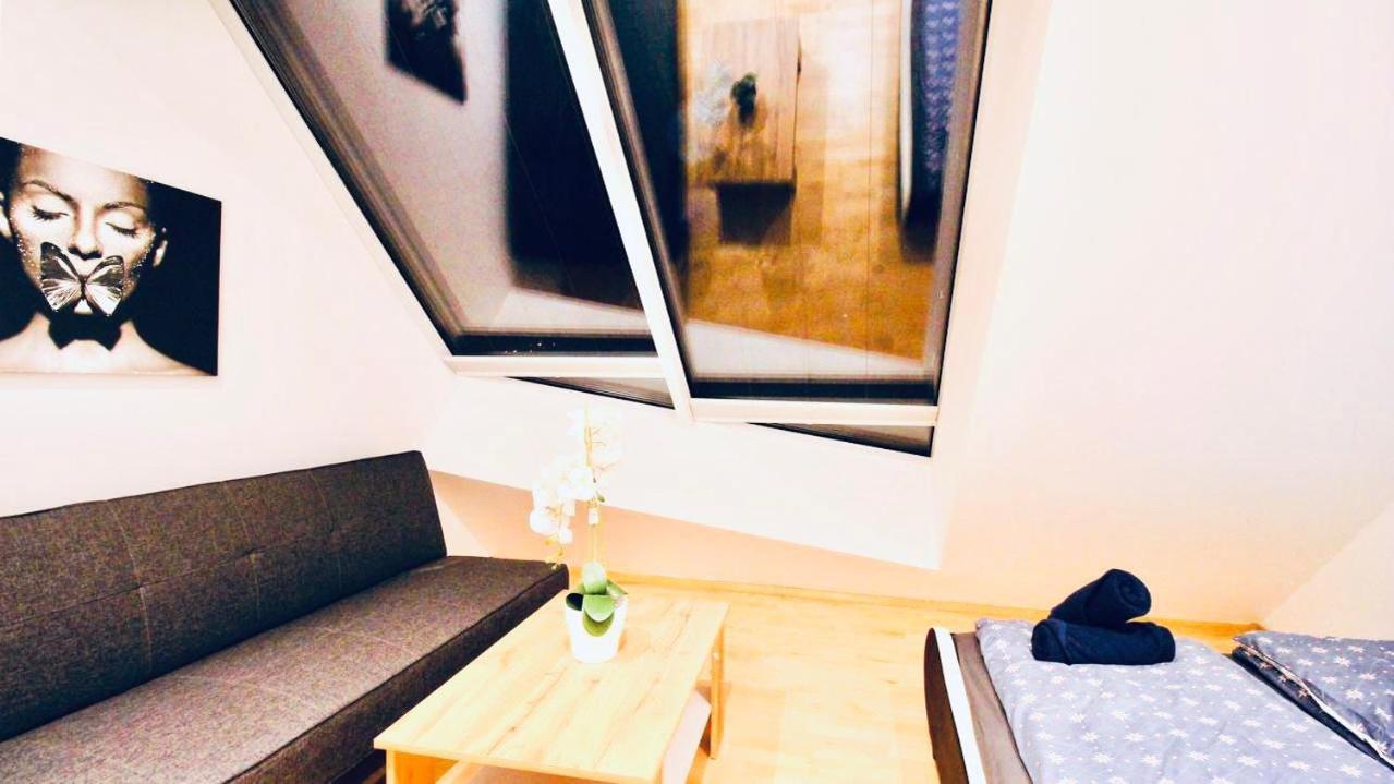 6 Min To Amusement Park - Economy Rooms In Shared Apartment Vienna Exterior photo